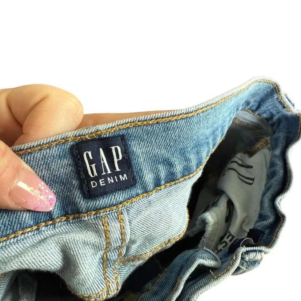 Lightly distressed GAP True Skinny Jeans
